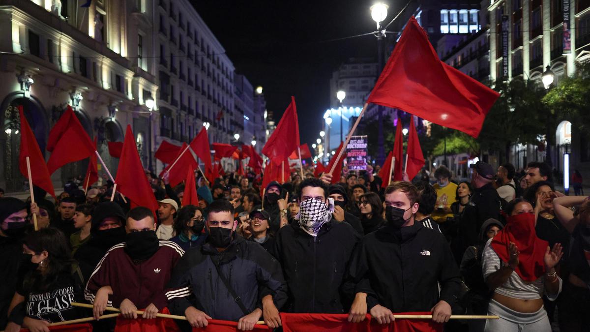 Fresh protests in Spain rise after parliament rejects housing protections for tenants amid rising rents and evictions.